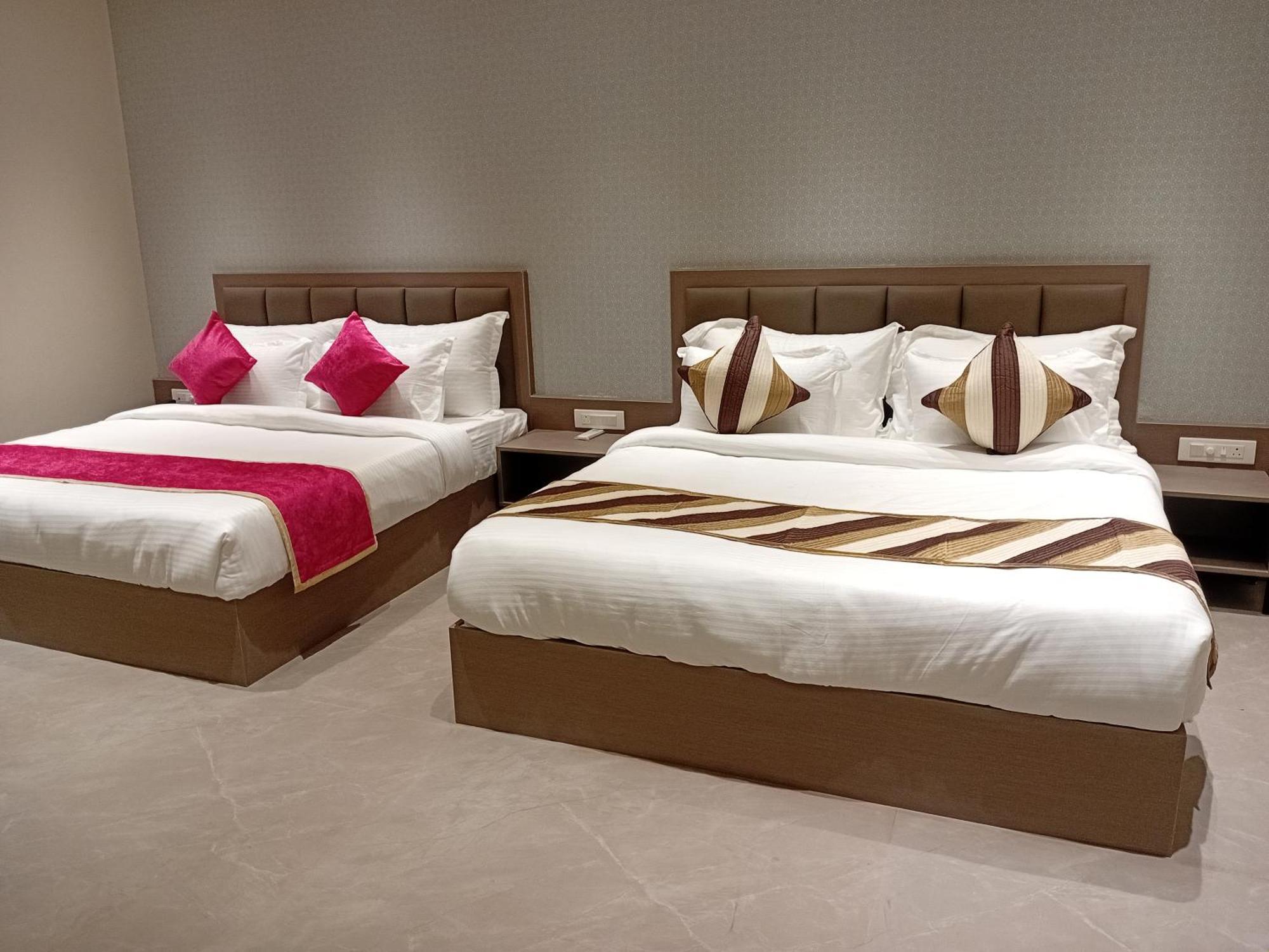 Hotel Shree Ji Inn كيشانجاره المظهر الخارجي الصورة