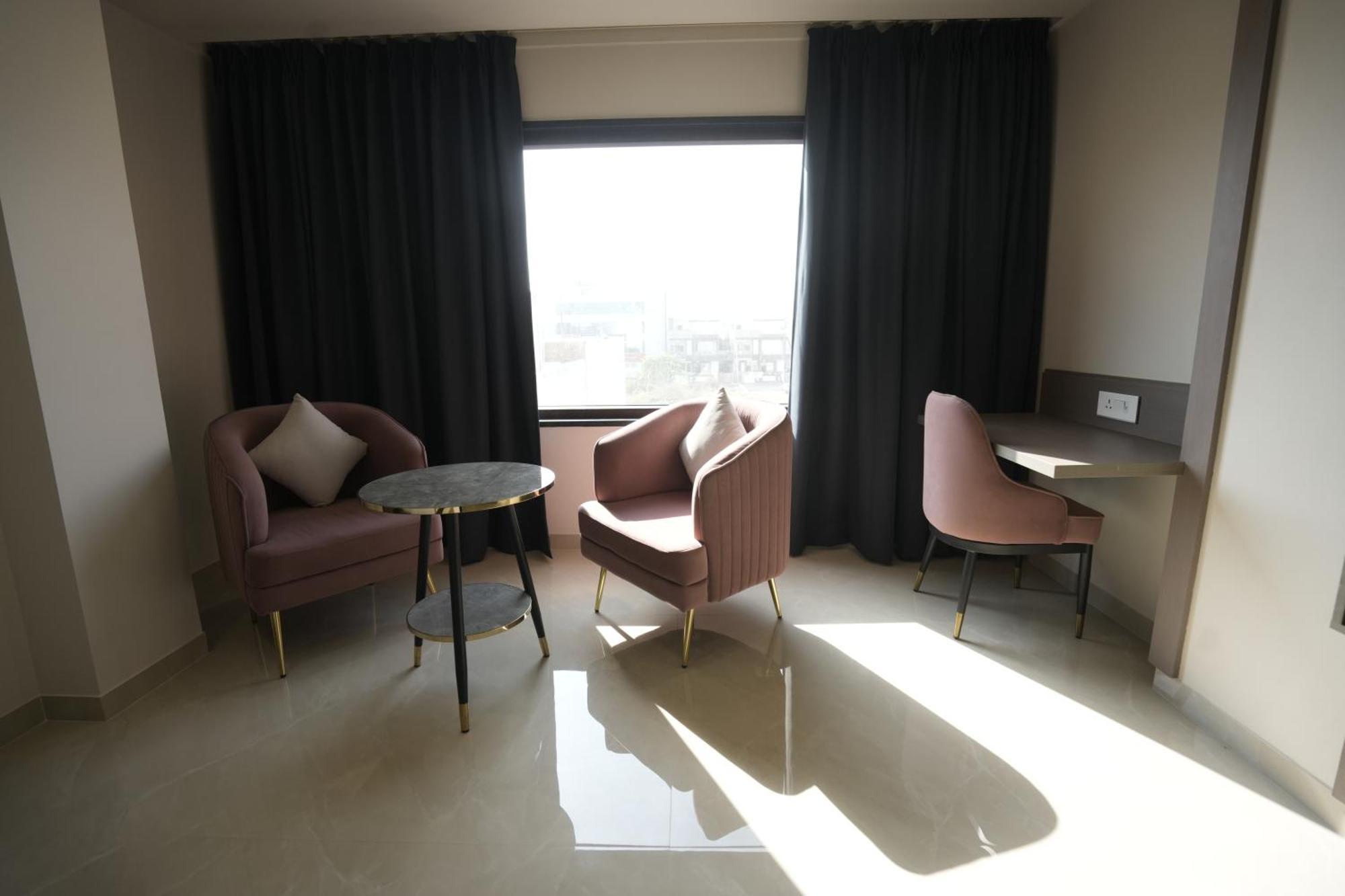 Hotel Shree Ji Inn كيشانجاره المظهر الخارجي الصورة
